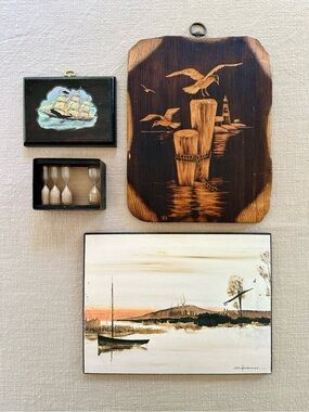 Vintage Nautical Seaside wall plaques and sand timer